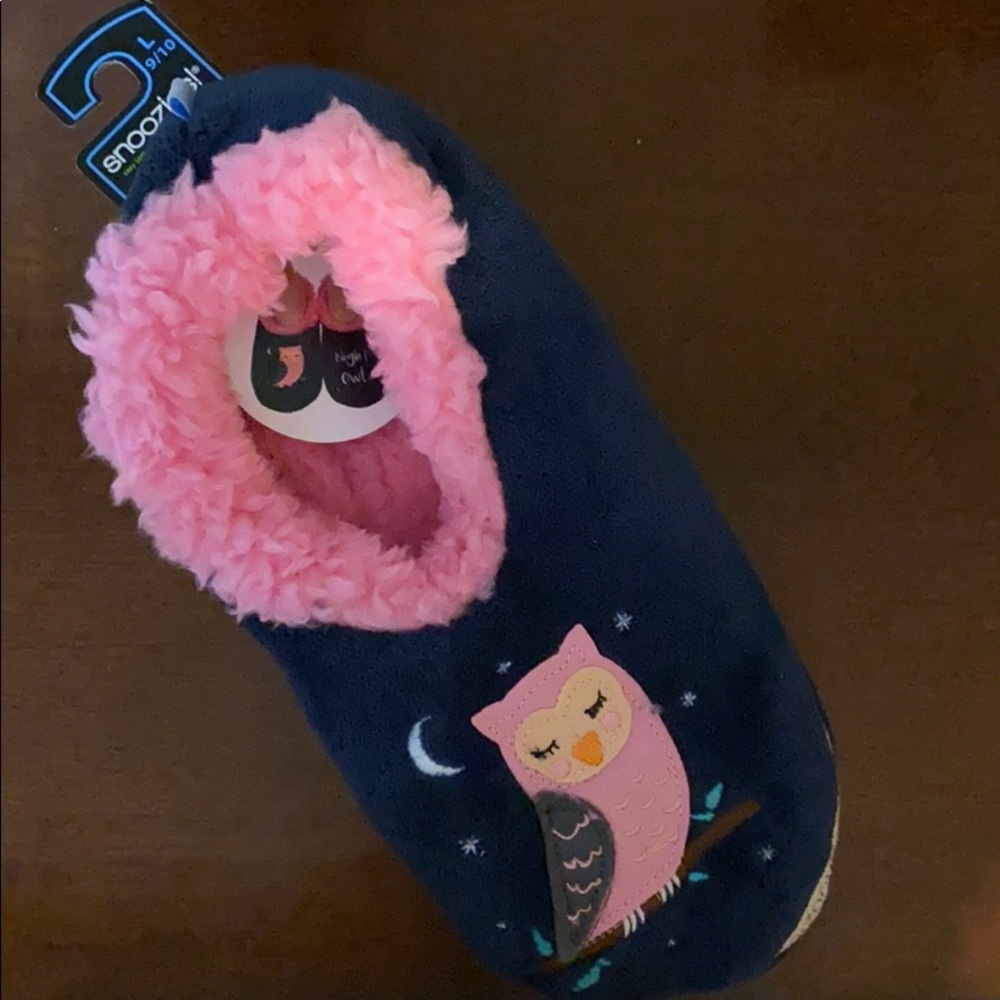 Snoozies! Brand slippers